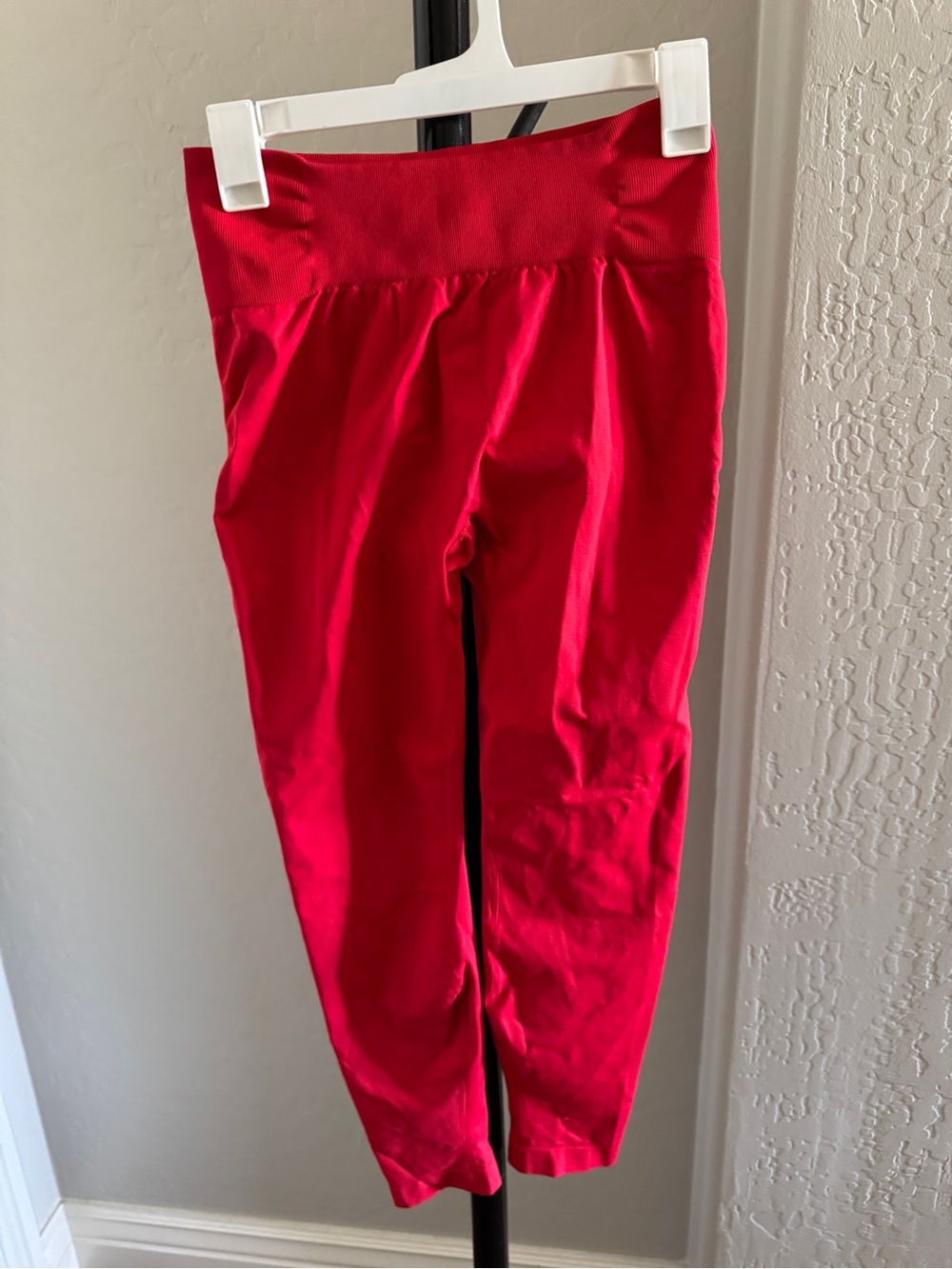 HALARA Women’s Bright Red High-Waist Leggings